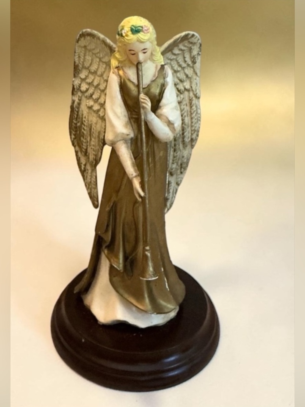 Vintage Enesco Angel Figurine Playing Horn 5” Christmas Decor